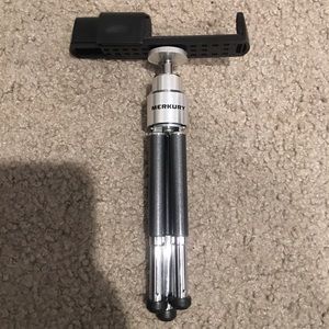 *LAST CHANCE* Adjustable Merkury Tripod